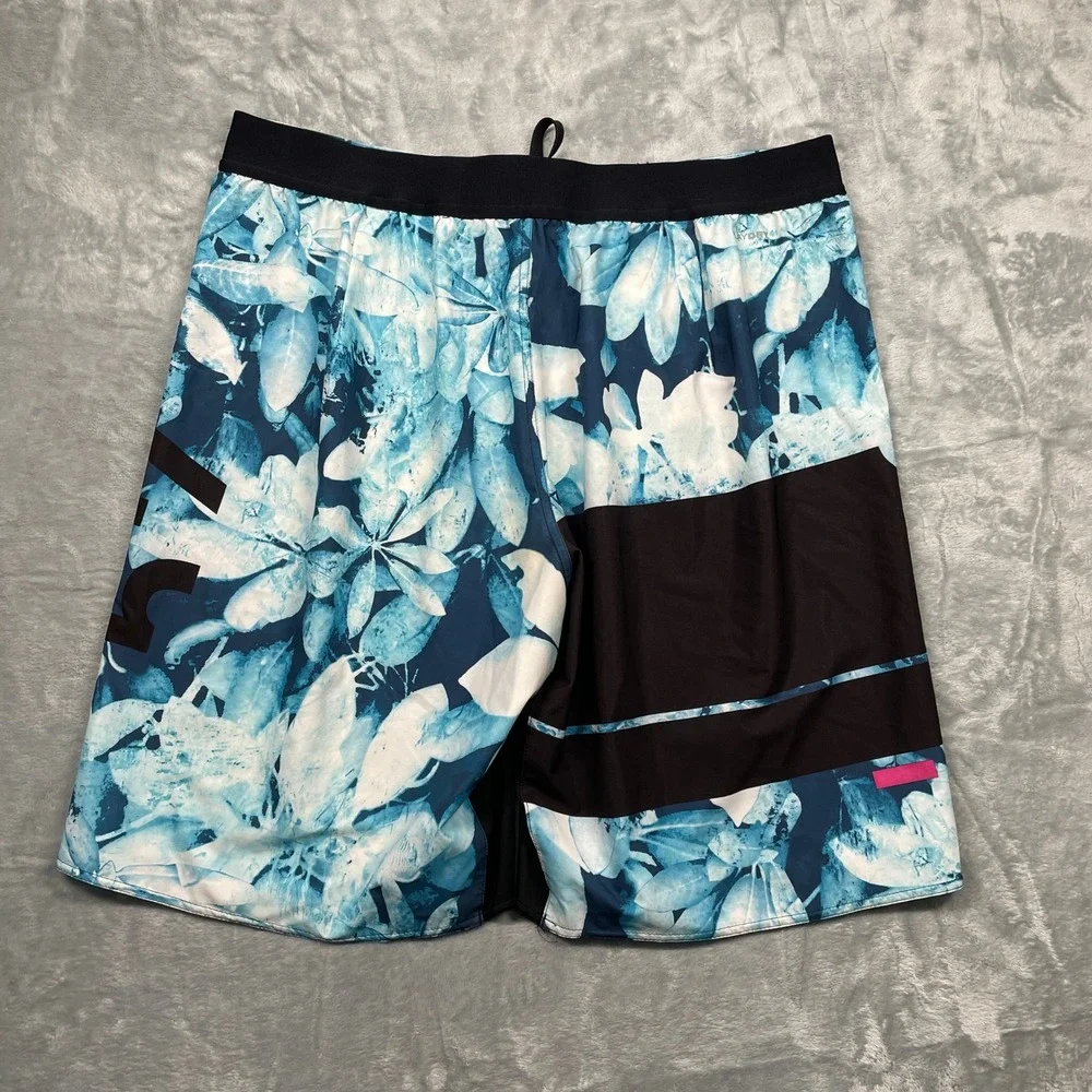 Reebok‎ Board Shorts Mens Large Blue White Floral Graphic Swim Trunks